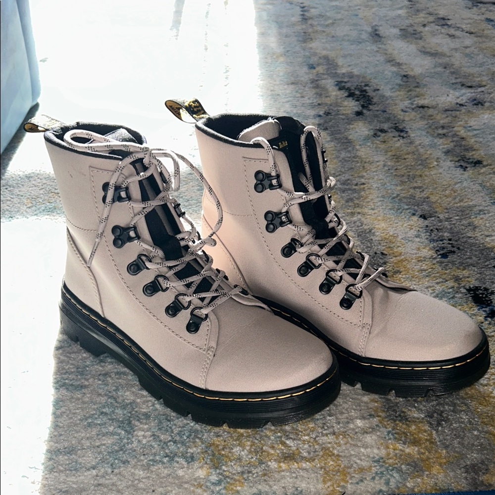 Women’s Doc Martens